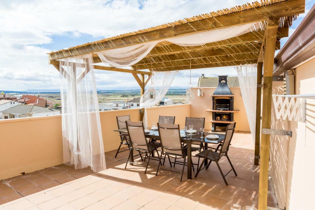 Atico Bardenas Apartment